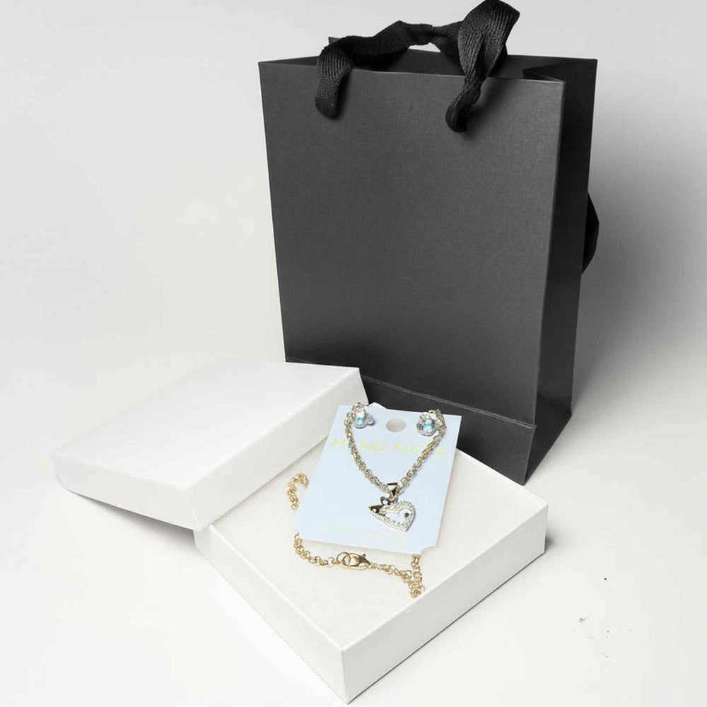 Heart and teddy bear jewelry set in white box with black gift bag