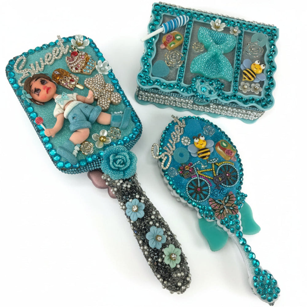 Birthday Gift Box for Teen Girls with Kawaii Accessories, Jewelry Chest & Decorated Hair Brush